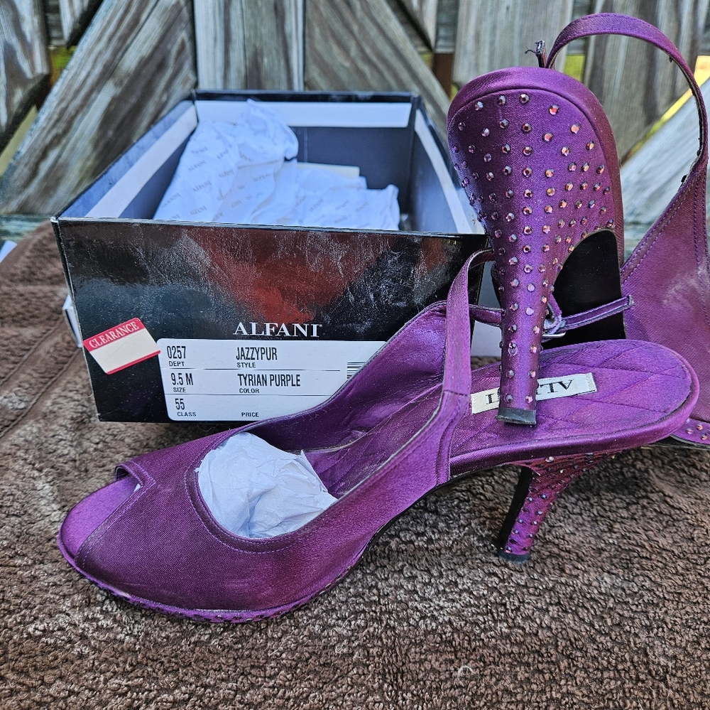 Alfani Amethyst heels